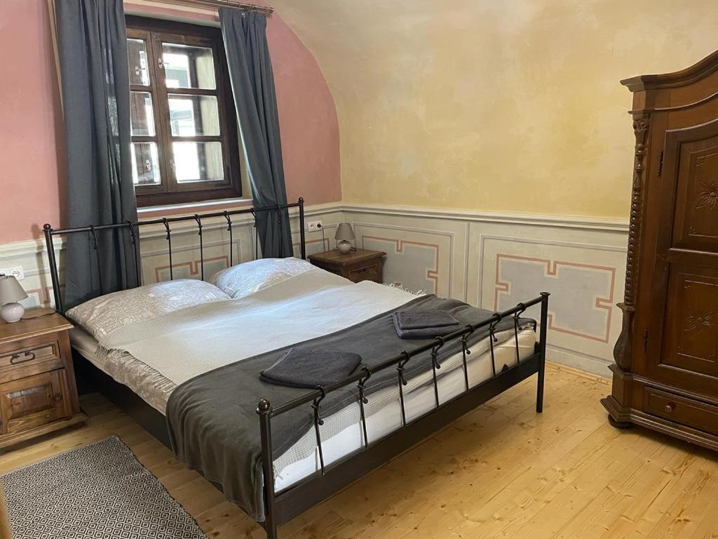 Apartman V Studni Na Streche Банска-Штьявница Экстерьер фото